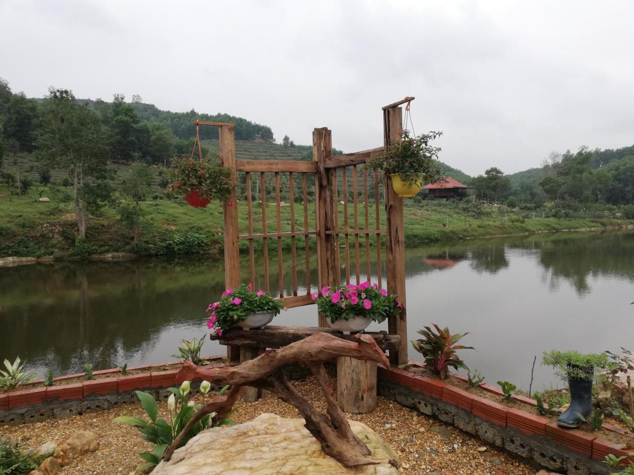 Gio Lao Eco Lodge - Dao Che Thanh Chuong Trai Do Bagian luar foto